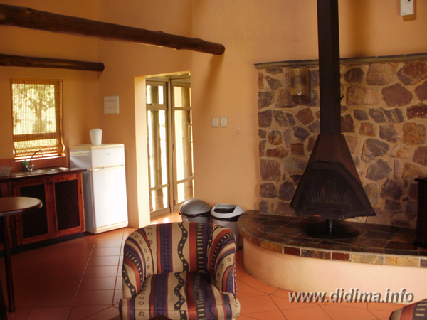 didima camp 4 bed chalet3.png